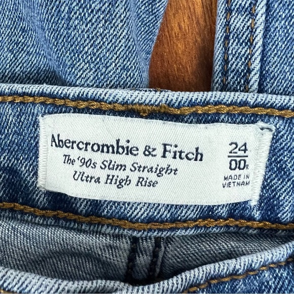 Abercrombie & Fitch 90s Slim Straight High Rise Jeans Size 24 / 00 Medium Wash - Picture 6 of 7